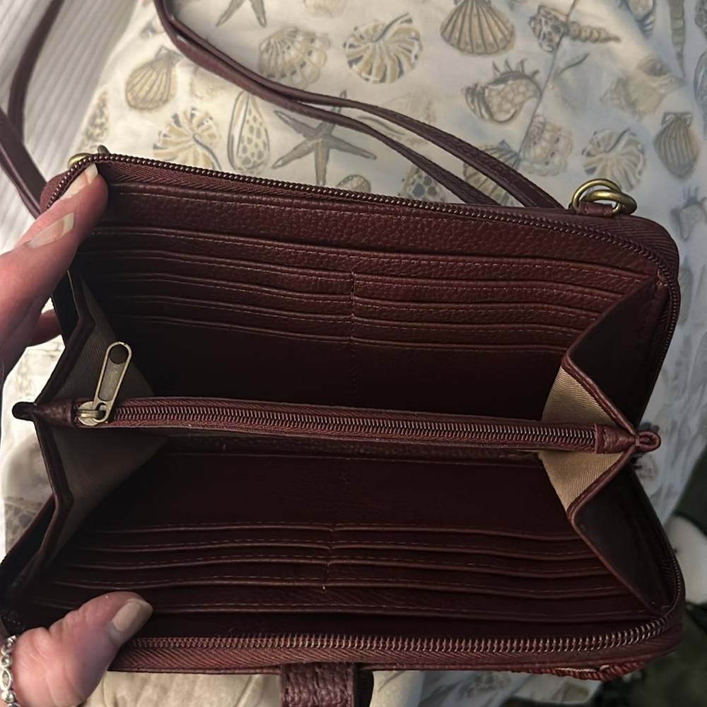 NWT, The Sak crossbody or wristlet hand crocheted, wine color, not brown. - Picture 2 of 7